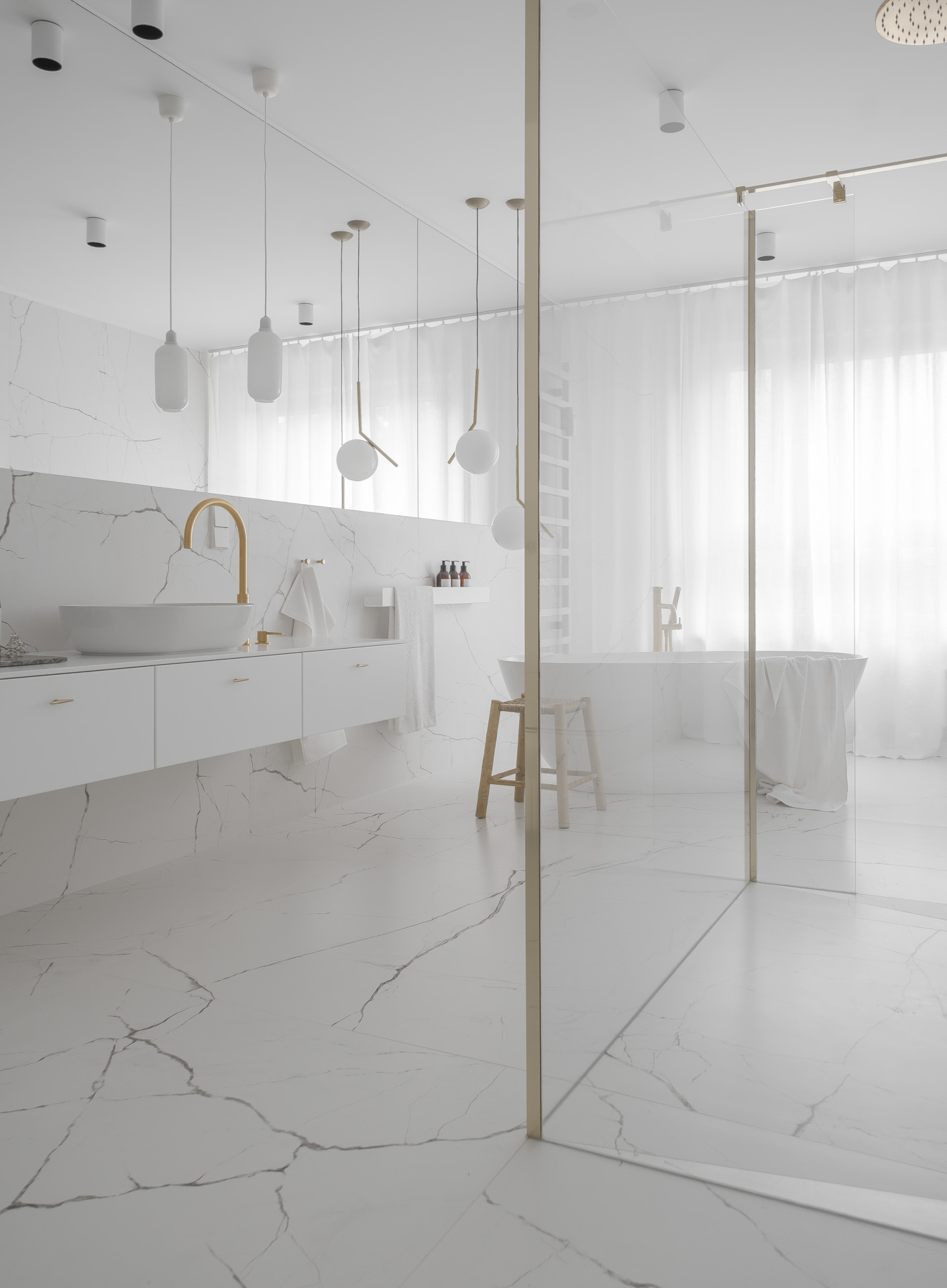 Salon kąpielowy w minimalistycznym stylu